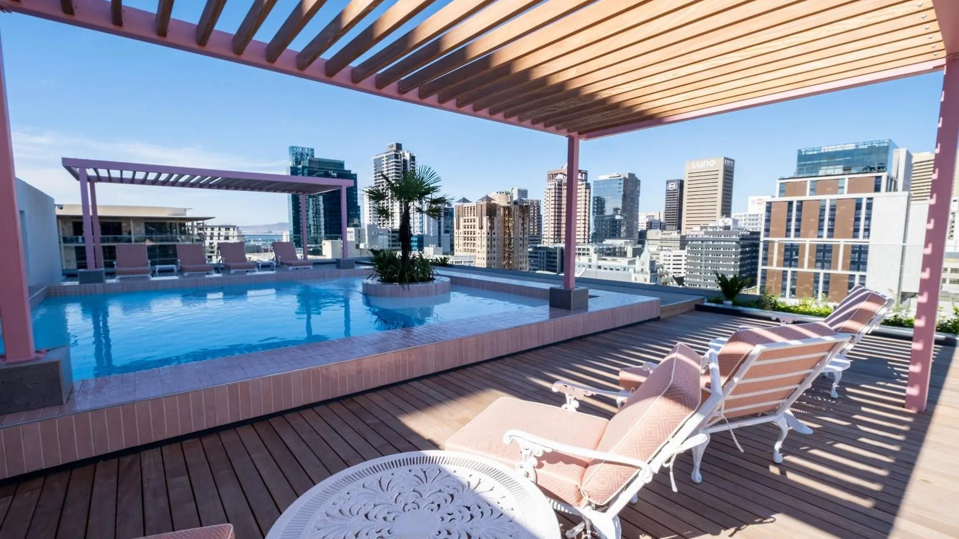Διαμέρισμα The Rose 604: Central Studio With Rooftop Pool Κέιπ Τάουν